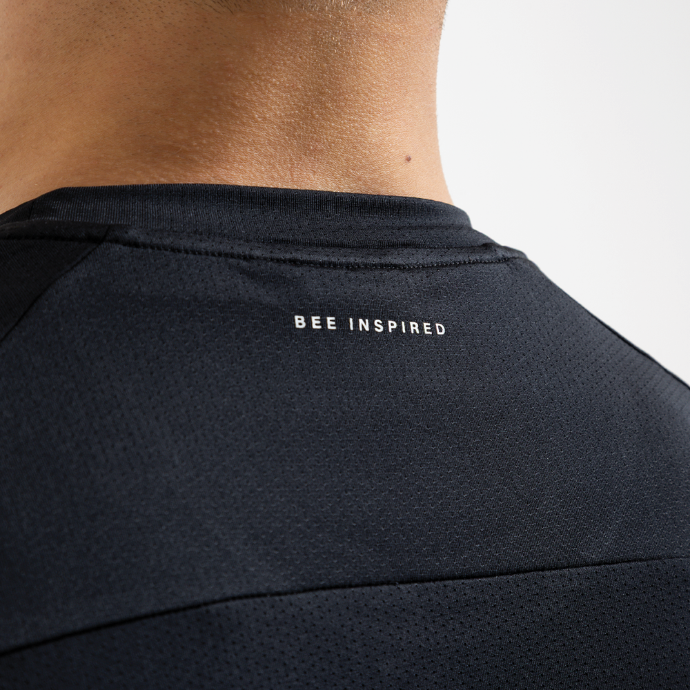 シグネチャースポーツTシャツ - ブラック