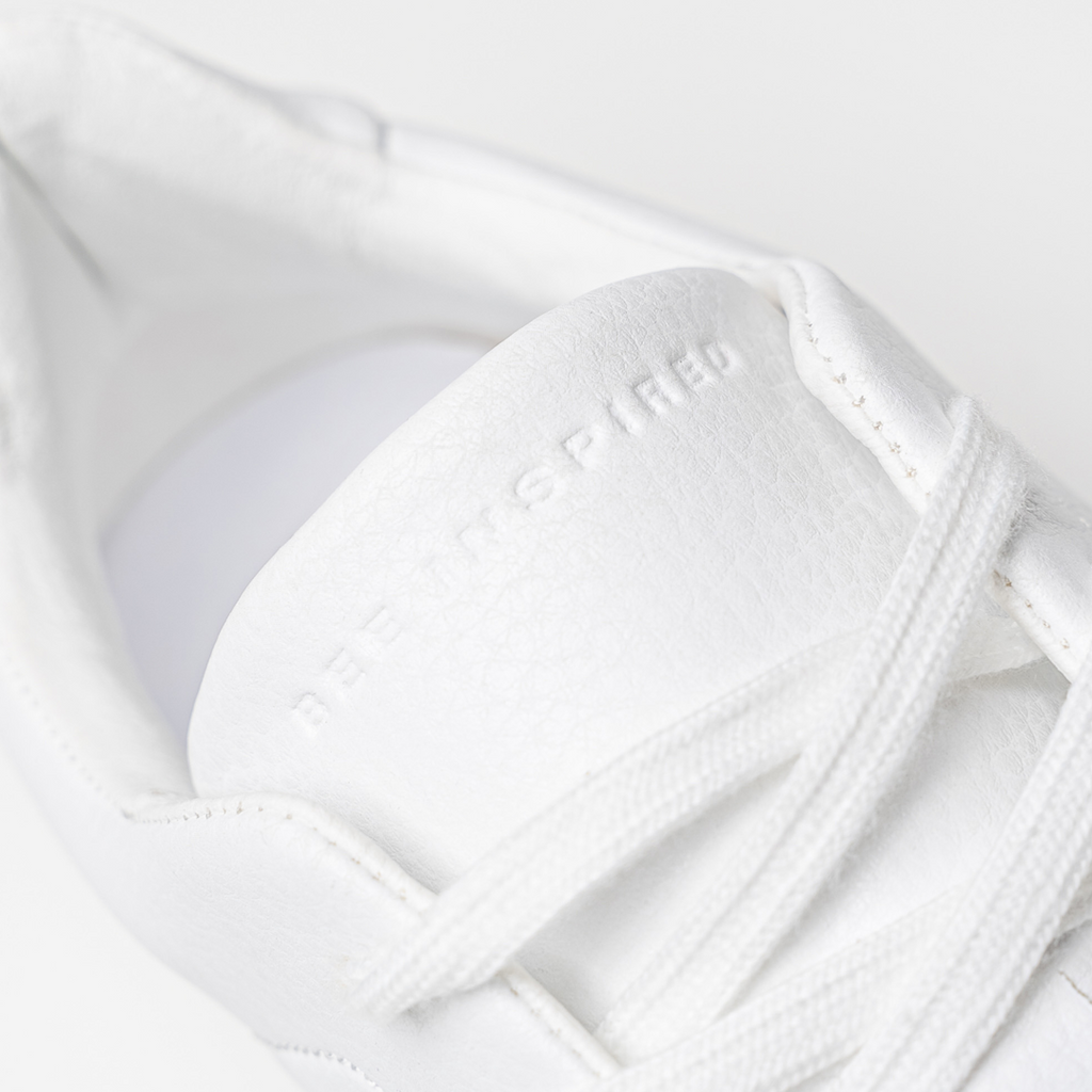 Ezra Trainer White